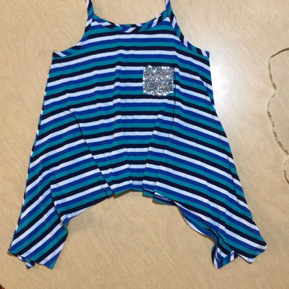 Girl’s size 12 striped shark bite tank
